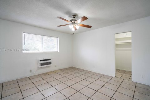 Apartment in Wilton Manors, Florida 27.87 sq.m. № 2067547 - photo 6