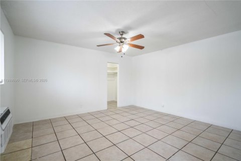 Apartment in Wilton Manors, Florida 27.87 sq.m. № 2067547 - photo 5
