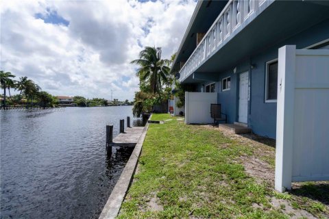 Apartment in Wilton Manors, Florida 27.87 sq.m. № 2067547 - photo 13