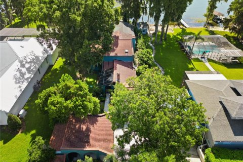 Villa ou maison à vendre à Winter Haven, Floride: 2 chambres, 257.15 m2 № 2298133 - photo 8