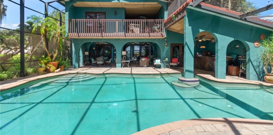 Villa ou maison à Winter Haven, Floride 2 chambres, 257.15 m2 № 2298133