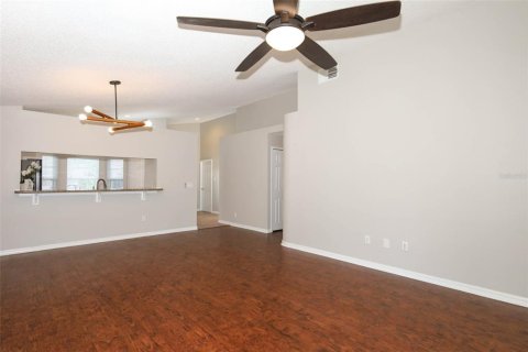 House in Orlando, Florida 3 bedrooms, 128.11 sq.m. № 1806721 - photo 14