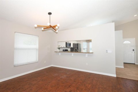House in Orlando, Florida 3 bedrooms, 128.11 sq.m. № 1806721 - photo 10