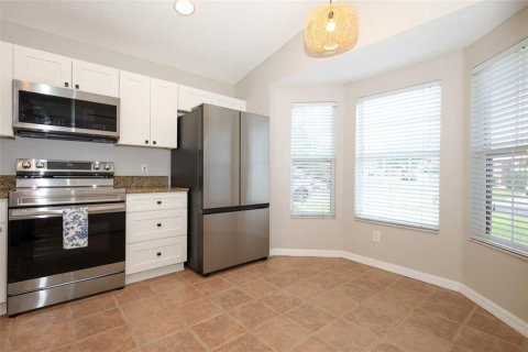 House in Orlando, Florida 3 bedrooms, 128.11 sq.m. № 1806721 - photo 6