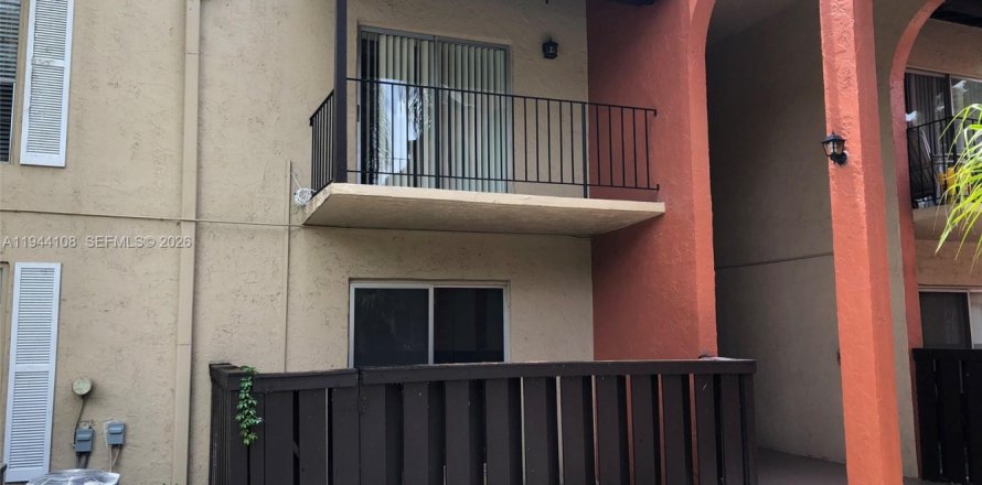 Condo in Miami, Florida, 1 bedroom  № 2003424