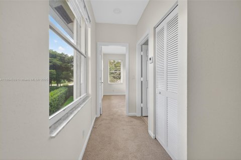 Villa ou maison à vendre à Weston, Floride: 5 chambres, 294.87 m2 № 1930196 - photo 24