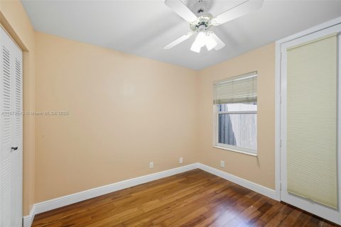 Casa en venta en Fort Lauderdale, Florida, 3 dormitorios, 117.06 m2 № 1921768 - foto 22