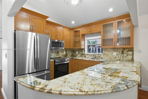 Casa en venta en Fort Lauderdale, Florida, 3 dormitorios, 117.06 m2 № 1921768 - foto 11