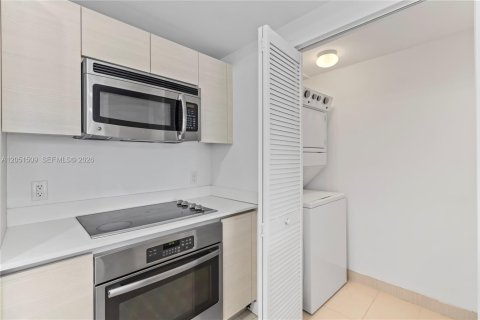 Condominio en venta en Miami, Florida, 2 dormitorios, 88.35 m2 № 2149255 - foto 7