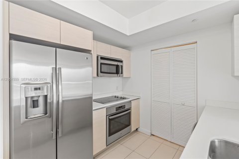 Condominio en venta en Miami, Florida, 2 dormitorios, 88.35 m2 № 2149255 - foto 3