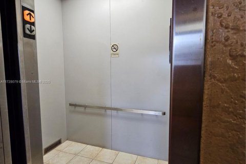 Copropriété à vendre à Dania Beach, Floride: 1 chambre, 67.54 m2 № 1979600 - photo 28