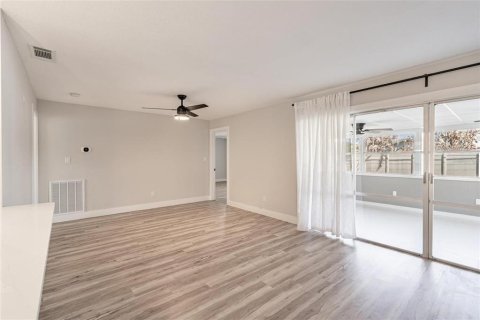 Villa ou maison à louer à Winter Park, Floride: 3 chambres, 156.08 m2 № 2114088 - photo 8