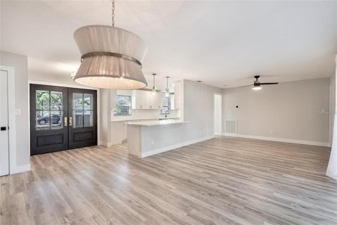 Villa ou maison à louer à Winter Park, Floride: 3 chambres, 156.08 m2 № 2114088 - photo 5