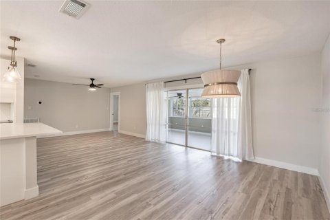 Villa ou maison à louer à Winter Park, Floride: 3 chambres, 156.08 m2 № 2114088 - photo 7