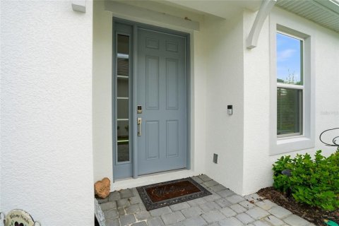 House in Wesley Chapel, Florida 3 bedrooms, 178.93 sq.m. № 2208856 - photo 2