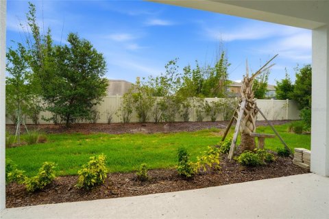 House in Wesley Chapel, Florida 3 bedrooms, 178.93 sq.m. № 2208856 - photo 14