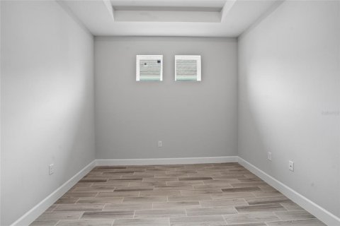 House in Wesley Chapel, Florida 3 bedrooms, 178.93 sq.m. № 2208856 - photo 9