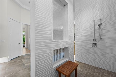 House in Jupiter, Florida 3 bedrooms, 235.6 sq.m. № 2187616 - photo 21