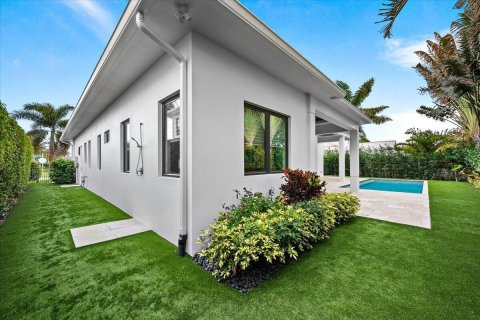 House in Jupiter, Florida 3 bedrooms, 235.6 sq.m. № 2187616 - photo 30