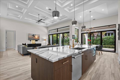 House in Jupiter, Florida 3 bedrooms, 235.6 sq.m. № 2187616 - photo 8