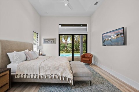House in Jupiter, Florida 3 bedrooms, 235.6 sq.m. № 2187616 - photo 18
