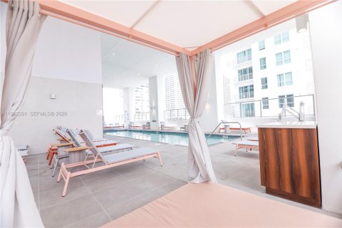 Купить кондоминиум в Майами, Флорида 1 спальня, 42.27м2, № 2025564 - фото 10