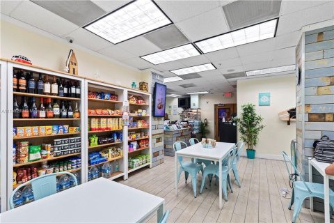 Condominio en venta en Hollywood, Florida, 1 dormitorio, 81.2 m2 № 1985088 - foto 20