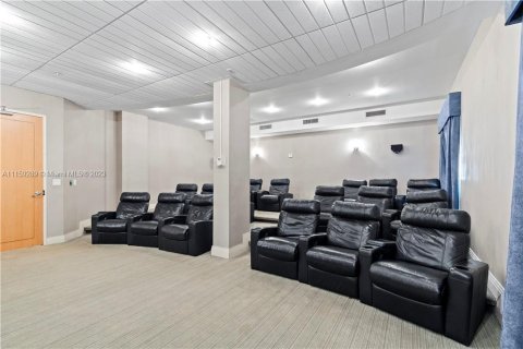 Condominio en venta en Hollywood, Florida, 1 dormitorio, 81.2 m2 № 1985088 - foto 23