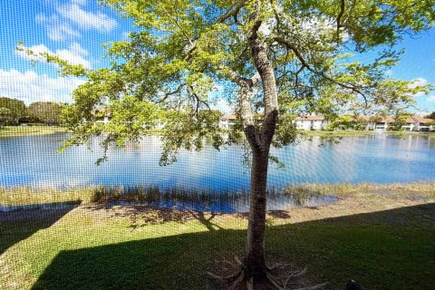 Condo in Palm Beach Gardens, Florida, 2 bedrooms  № 2083186 - photo 9