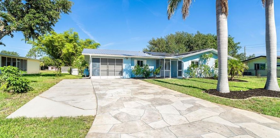 Villa ou maison à Port Charlotte, Floride 3 chambres, 140.75 m2 № 1743036