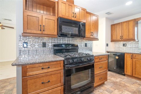 Villa ou maison à vendre à Port Charlotte, Floride: 3 chambres, 140.75 m2 № 1743036 - photo 8