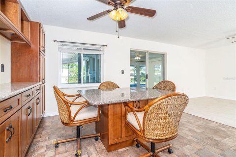 Villa ou maison à vendre à Port Charlotte, Floride: 3 chambres, 140.75 m2 № 1743036 - photo 11