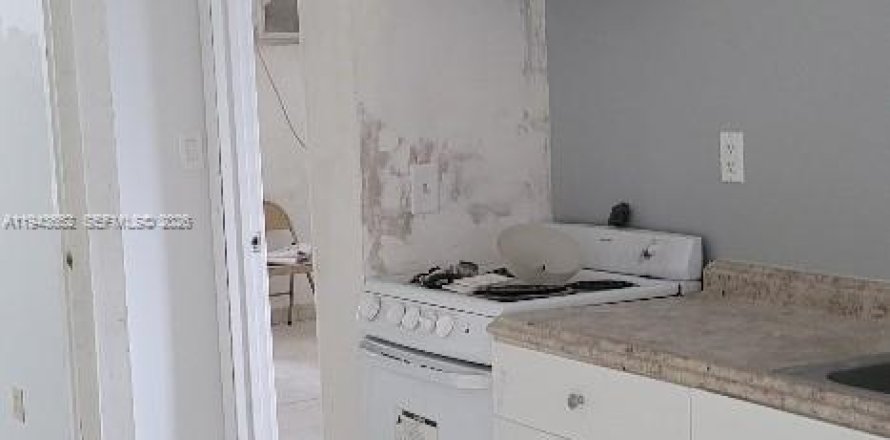 Villa ou maison à Miami, Floride 2 chambres, 92.44 m2 № 2000546