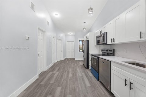 Adosado en alquiler en Sunrise, Florida, 2 dormitorios, 83.52 m2 № 1995130 - foto 16