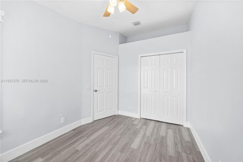 Adosado en alquiler en Sunrise, Florida, 2 dormitorios, 83.52 m2 № 1995130 - foto 10