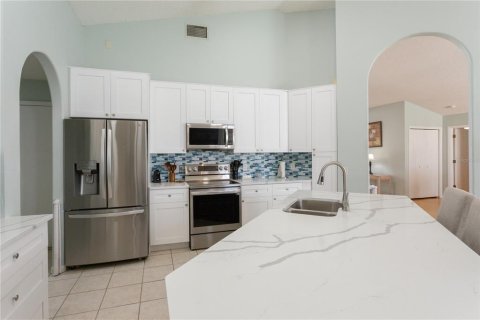 House in New Port Richey, Florida 4 bedrooms, 190.26 sq.m. № 1742786 - photo 13