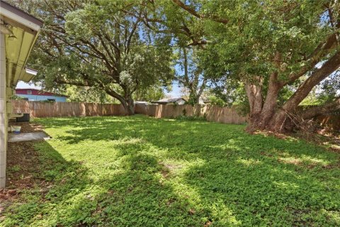 House in Orlando, Florida 3 bedrooms, 101.45 sq.m. № 2310426 - photo 9