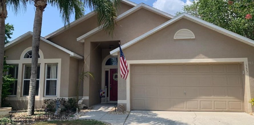 House in Apopka, Florida 3 bedrooms, 166.95 sq.m. № 1681760
