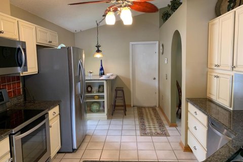 House in Apopka, Florida 3 bedrooms, 166.95 sq.m. № 1681760 - photo 9