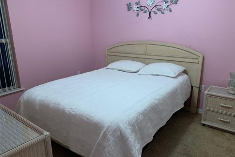 House in Apopka, Florida 3 bedrooms, 166.95 sq.m. № 1681760 - photo 23