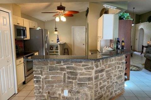 House in Apopka, Florida 3 bedrooms, 166.95 sq.m. № 1681760 - photo 11