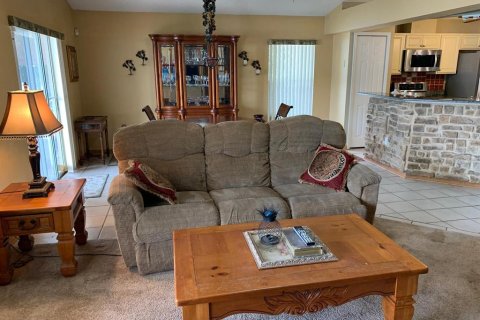House in Apopka, Florida 3 bedrooms, 166.95 sq.m. № 1681760 - photo 13