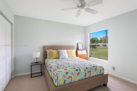 Casa en alquiler en Greenacres, Florida, 3 dormitorios, 222.32 m2 № 1922311 - foto 15