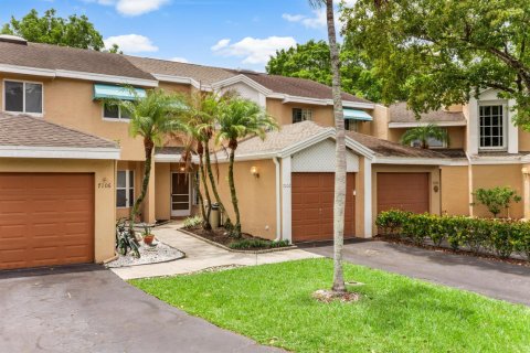Touwnhouse à Tamarac, Floride 2 chambres, 116.87 m2 № 2087430