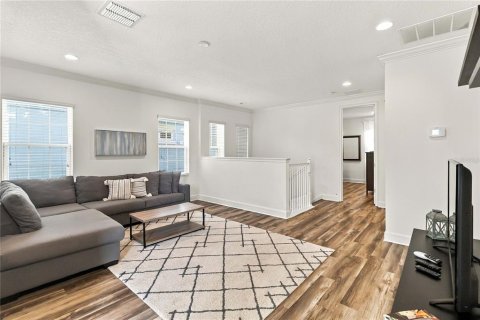 Casa en venta en Kissimmee, Florida, 5 dormitorios, 285.77 m2 № 2384355 - foto 24
