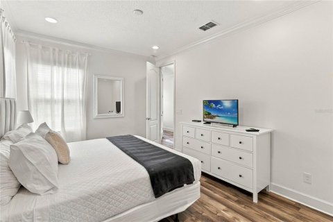 Casa en venta en Kissimmee, Florida, 5 dormitorios, 285.77 m2 № 2384355 - foto 29