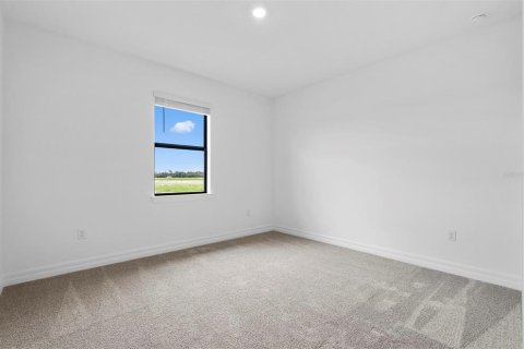 House in North Port, Florida 3 bedrooms, 209.87 sq.m. № 2364812 - photo 5