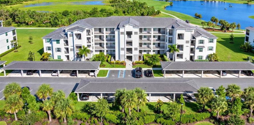 Condo in Venice, Florida, 3 bedrooms in WELLEN PARK № 2377523