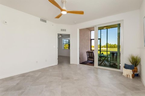 Condo in Venice, Florida, 3 bedrooms in WELLEN PARK № 2377523 - photo 6