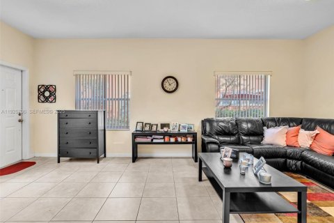 Condominio en venta en Dania Beach, Florida, 3 dormitorios, 129.69 m2 № 1986655 - foto 9